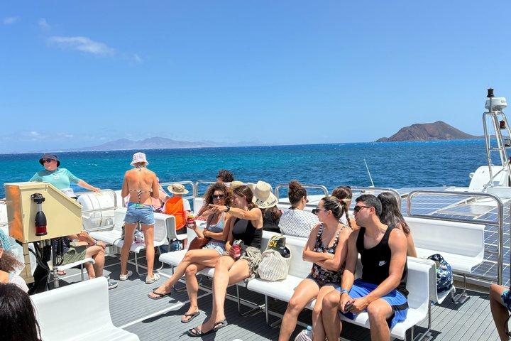 Eco Fast Ferry heen- en terugreis naar Isla de Lobos