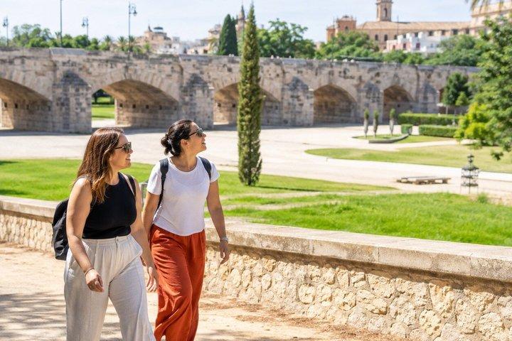 Valencia Self-Guided Detective Murder Mystery Game
