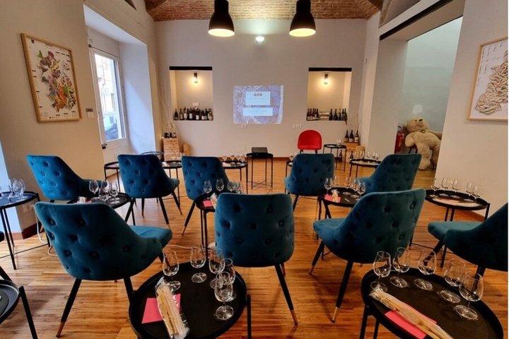 Relaxed Piedmont Wine Tasting in Turin