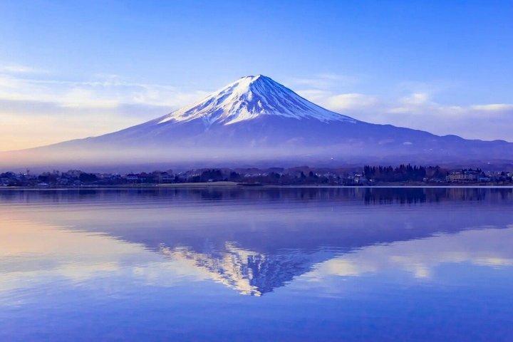 温泉付き富士山プライベートカスタムツアー（英語ガイド付き）