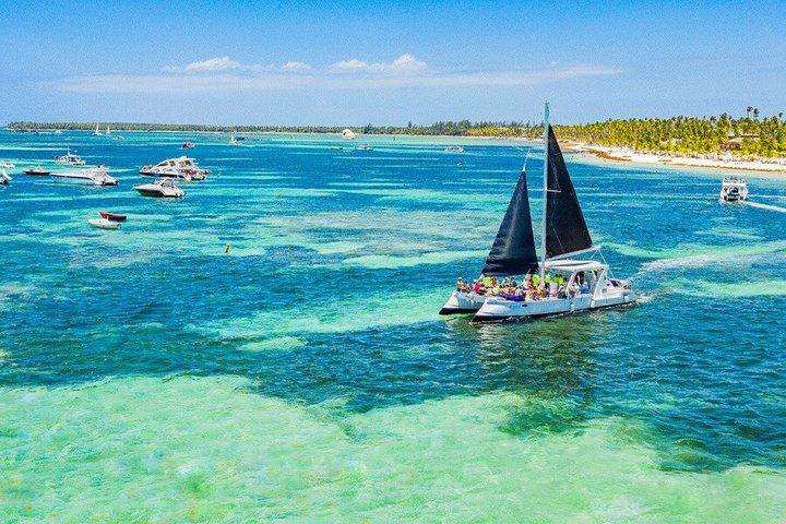 Private Catamaran Adventure in Punta Cana with Diving