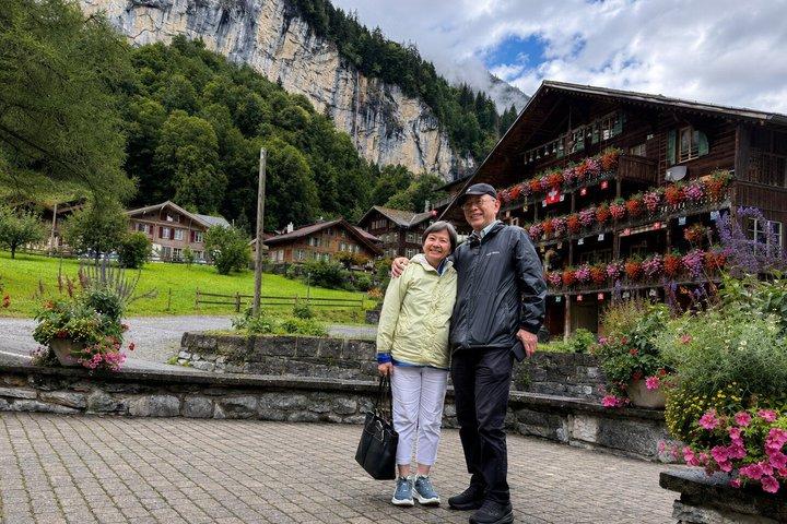チューリッヒ/ルツェルン発：グリンデルワルト、インターラーケン＆ラウターブルンネン旅行