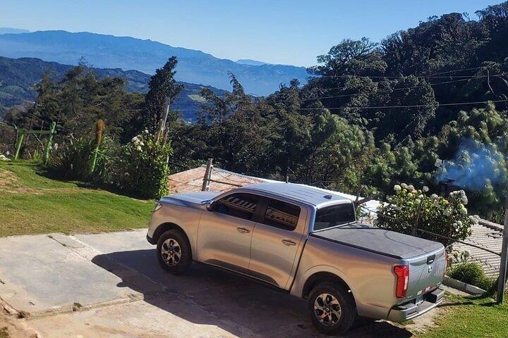 プライベート4x4ピックアップ輸送サービス、スペイン語で12時間