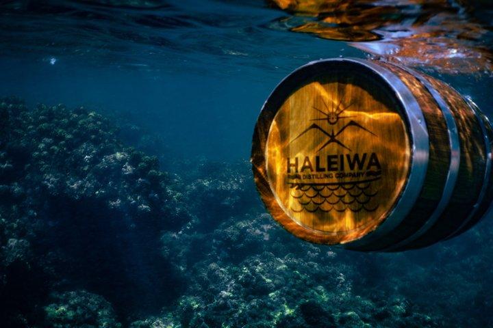 ノースショア・オアフ島蒸留所ツアー、テイスティング＆クラフトカクテル
