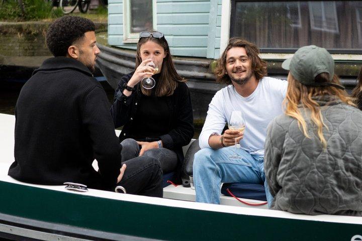 Amsterdam Lej Din Egen Båd i Centrum