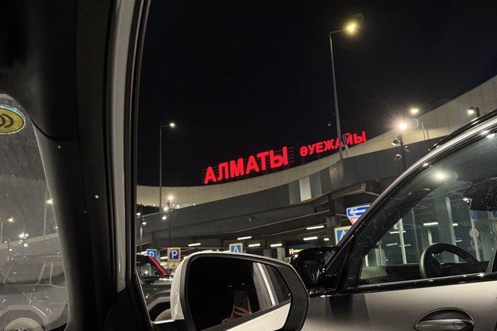 Privater Flughafentransfer Almaty: Ankunft oder Abreise