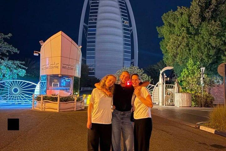 ドバイの夜間乗り継ぎおよびストップオーバーシティツアー(空港送迎付き)
