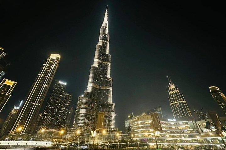 ドバイの夜間乗り継ぎおよびストップオーバーシティツアー（空港送迎付き）