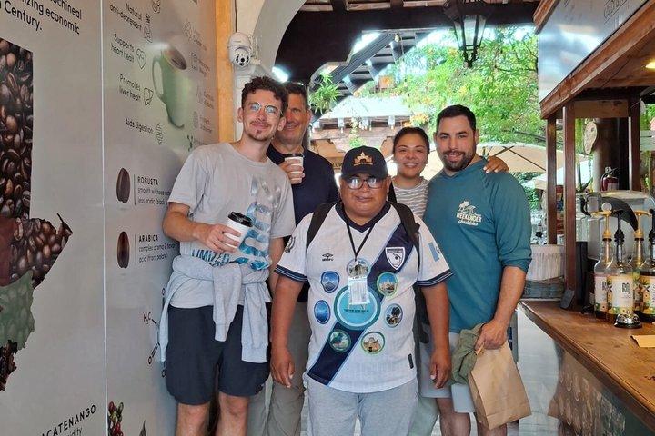 アンティグア グアテマラのコロニアル アンド カルチャー ウォーク