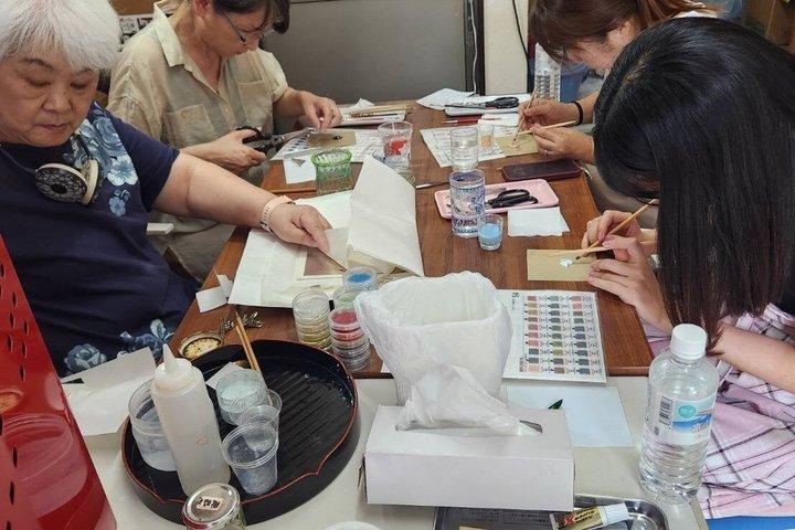 東京近郊の日本のクロワゾネエナメルジュエリーワークショップ