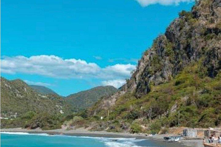 Port Royal and Bob Marley Beach Escape