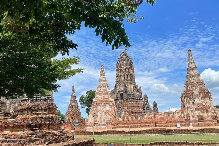 Small Group Ayutthaya UNESCO Temples Full-Day Tour by Alphard