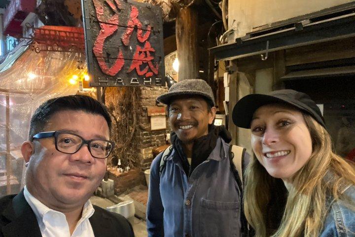 地元の日本語ガイドとの新宿ウォーキングツアー：隠れた名所