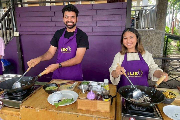 チェンマイ市場からテーブルまでのタイ料理教室（グランドキャニオンオプション付き）