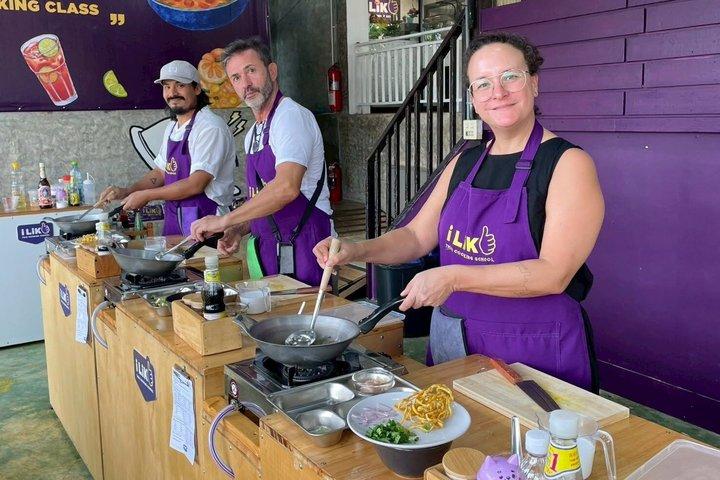 チェンマイ市場からテーブルまでのタイ料理教室（グランドキャニオンオプション付き）
