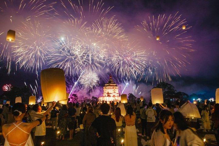 チェンマイ 2027 CAD 新年カウントダウン スカイランタン 公式