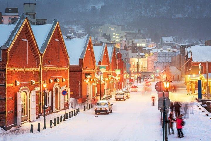 札幌発 登別・昭和新山・小樽満喫一日ツアー