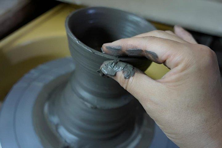 東京陶芸教室 ろくろ 手びねりと絵付け