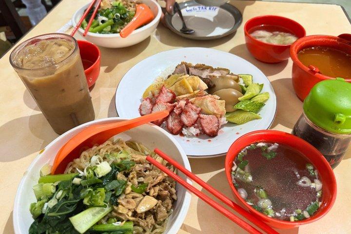 グロドク・ストーリー・ジャカルタフードツアー 13品以上試食付き