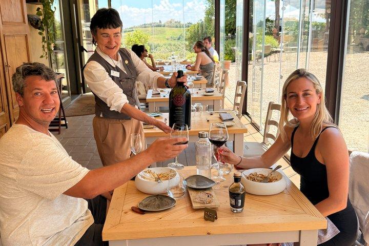 フィレンツェ：プライベートEバイクツアー キャンティワイン、ランチ＆ホテル送迎