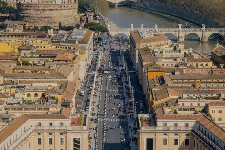 一般的な観光ルートを超えてローマを発見する。