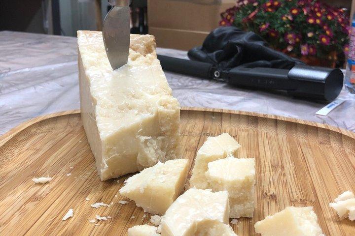 モデナテイスティング：プロシュット、パルミジャーノ、バルサミコ、ワイン、輸送