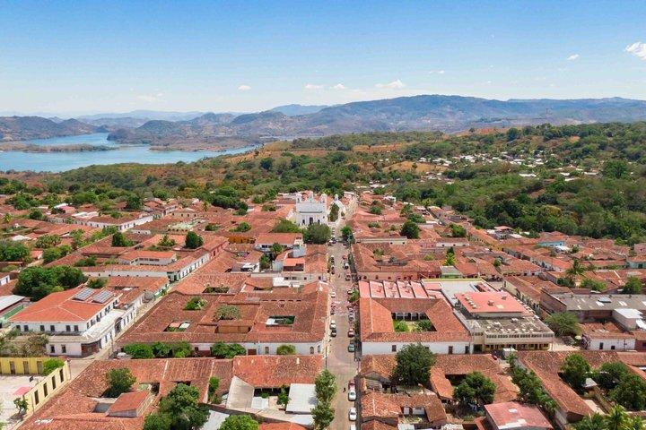 エルサルバドルのシウアタン遺跡、スチトト、そしてラム体験を発見する