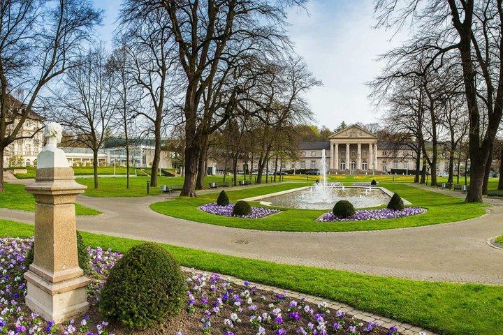 Hello Aachen: Private 2-Hour Intro City Walk with Local Guide