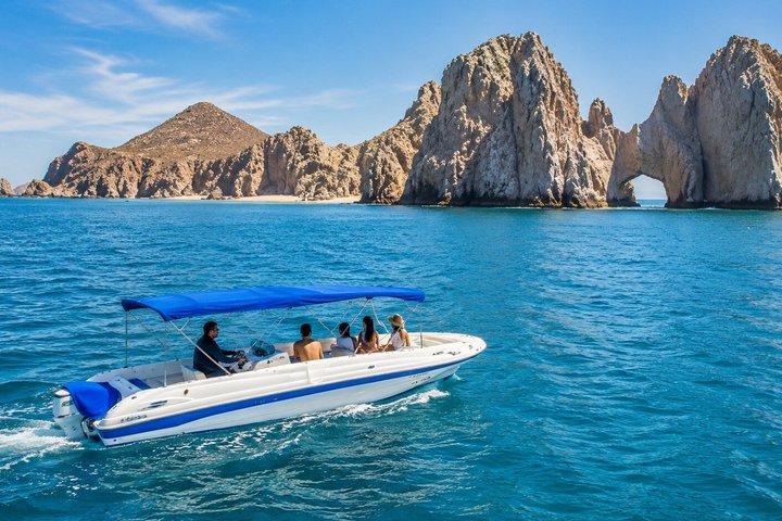 Privé Cabo Yacht Tour: El Arco, Snorkelen & Lover's Beach