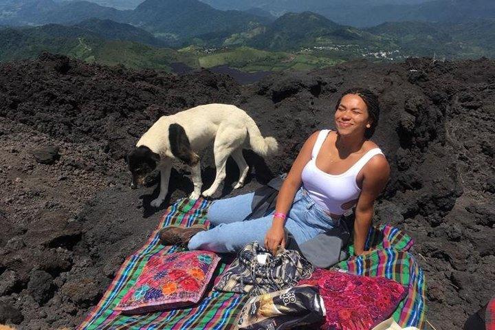パカヤ火山の豪華なサンセット乗馬ツアー/溶岩シェフによるディナー