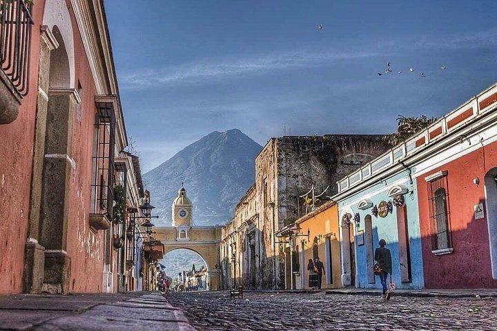 Antigua 1542: A cultural walking tour