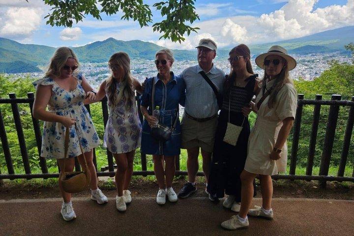 東京発 富士山プライベートツアーとウイスキー蒸留所訪問