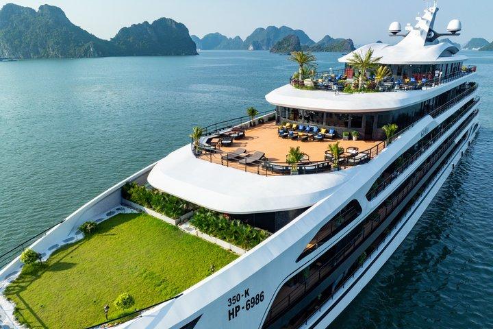 ハノイ発の豪華クルーズでハロン湾＆ランハー湾を巡る