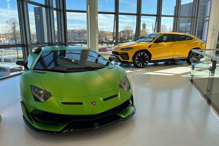 MotorValley Shared tour Lamborghini Ferrari and Pagani Museums