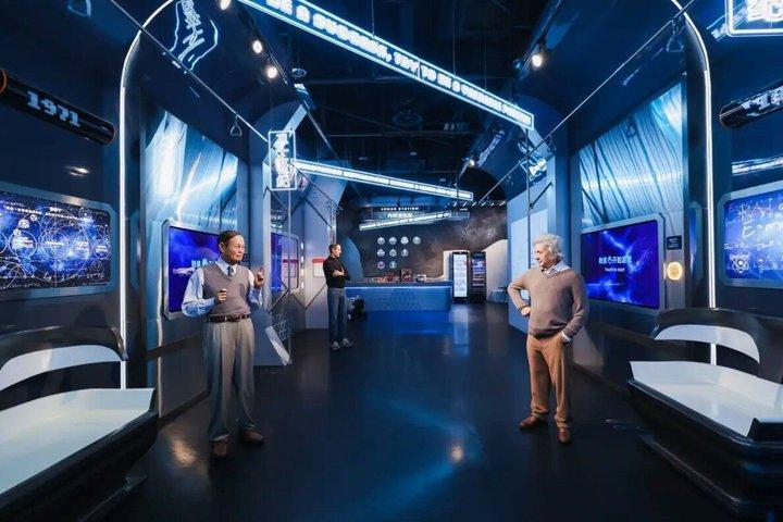 Madame Tussauds Shanghai Ticket and Huangpu River Night Cruise