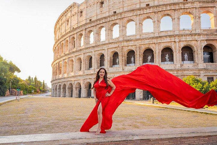 Rom: Fotoshooting in fliegendem Kleid