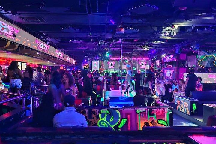 Miami: Ultimative Bootsparty mit Open Bar, DJ & After-Party