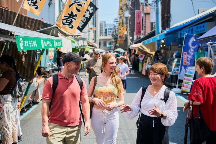 築地市場： 試食付き屋台料理ツアー
