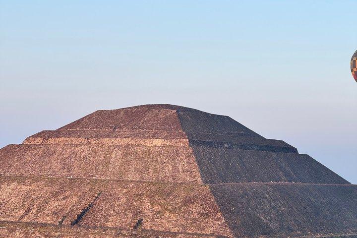 Balloon flight, Mexico City transport, Cave breakfast, Pyramids