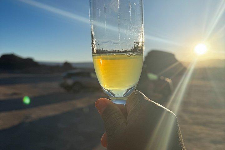Excursão ao Vale da Lua: Geologia e pôr do sol no deserto