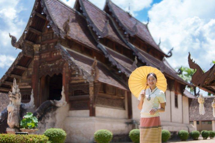 チェンマイバーン・タワイ職人村とランナー寺院ツアー