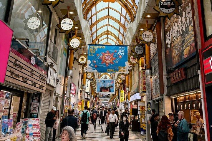 自転車で東京の隠れた路地を発見する