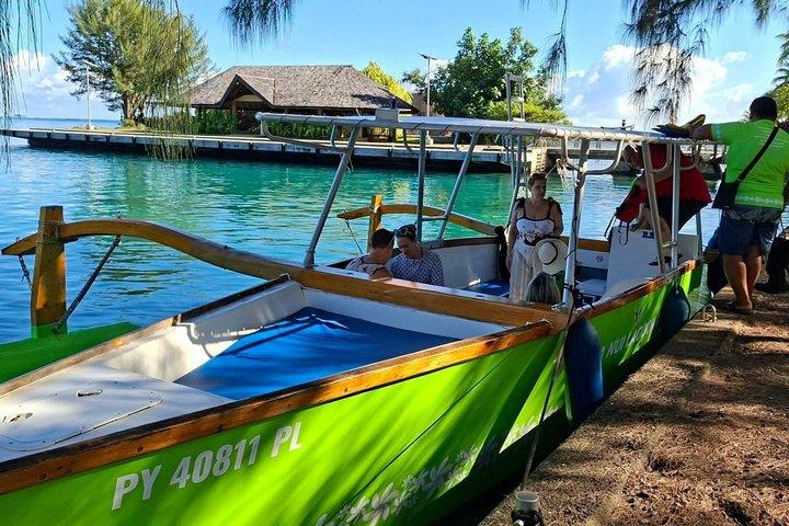 Activity/Excursion Lagoon Tour to Moorea by Canoe 6 hours