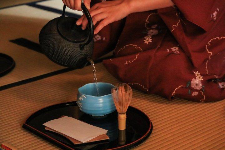 京都茶道と歴史的な町家ファンショップツアー