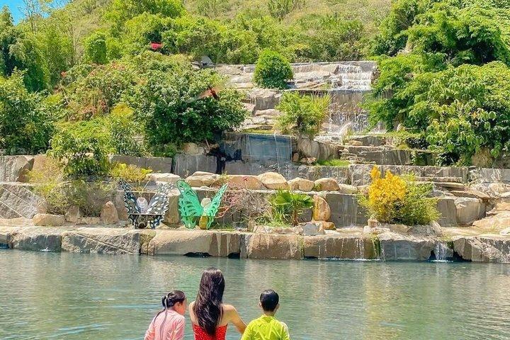 ニャチャン3島ツアー：シュノーケリング、漁村、泥風呂