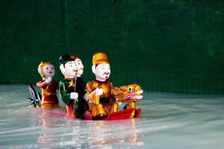ホーチミン市ゴールデンドラゴン水上人形劇チケット