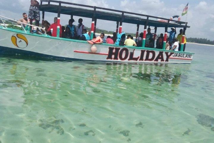 Wasini Island Tour Dolphin Snorkeling and Seafood Experience