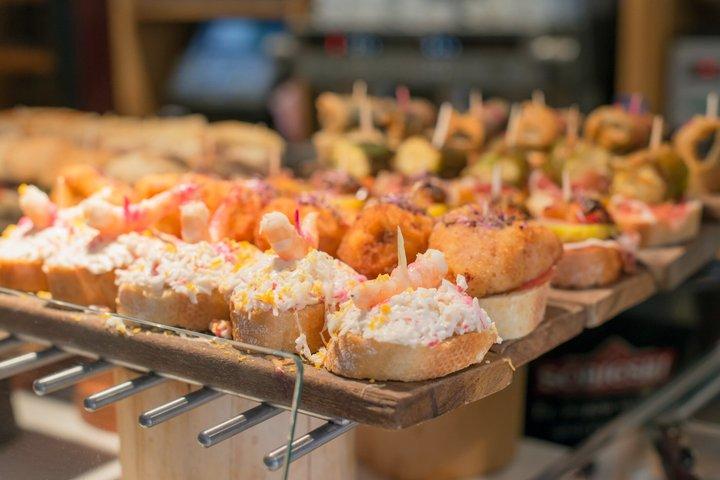 ヴェネツィア食の試食ツアーと30分間のゴンドラ乗船