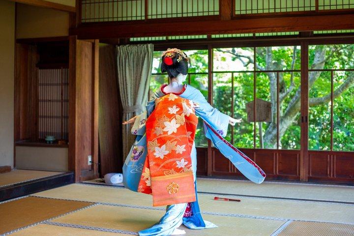 京都 90分 芸妓・舞妓ショー 禅寺にて