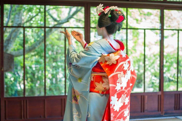 京都 90分 芸妓・舞妓ショー 禅寺にて